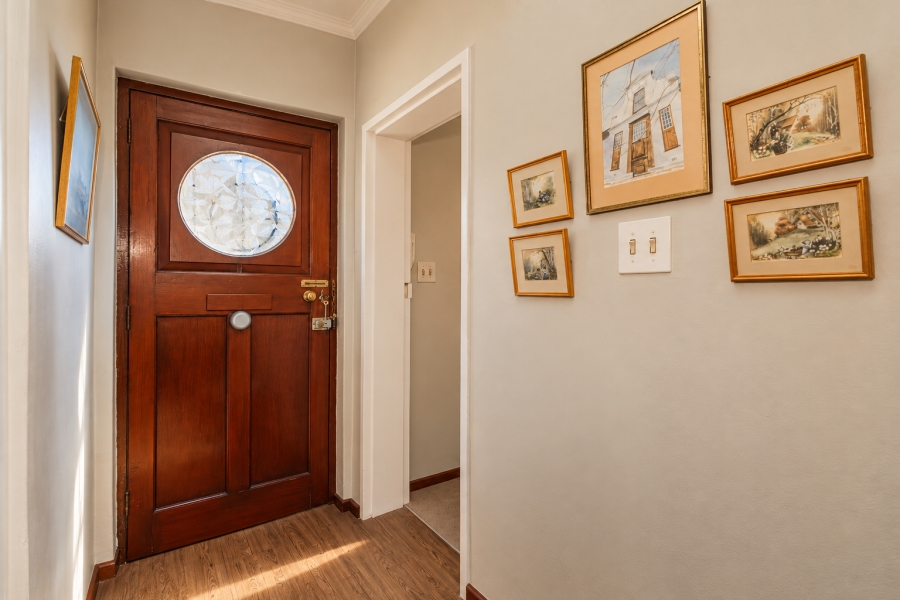 2 Bedroom Property for Sale in Green Point Western Cape